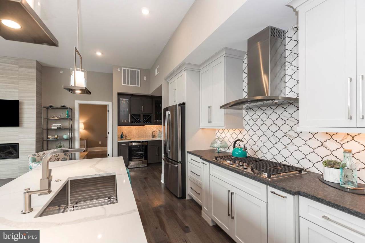 29 1ST Avenue - Photo 1
