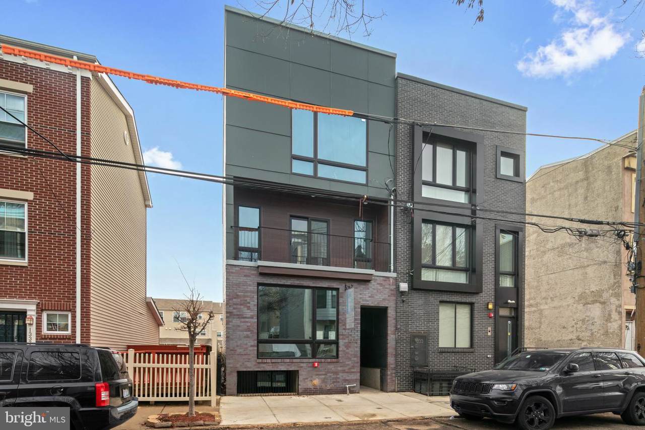 1335 7TH Street - Photo 1
