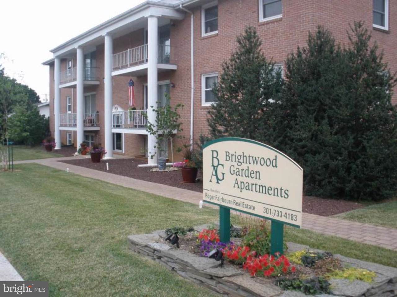 103 Edgewood Drive - Photo 1