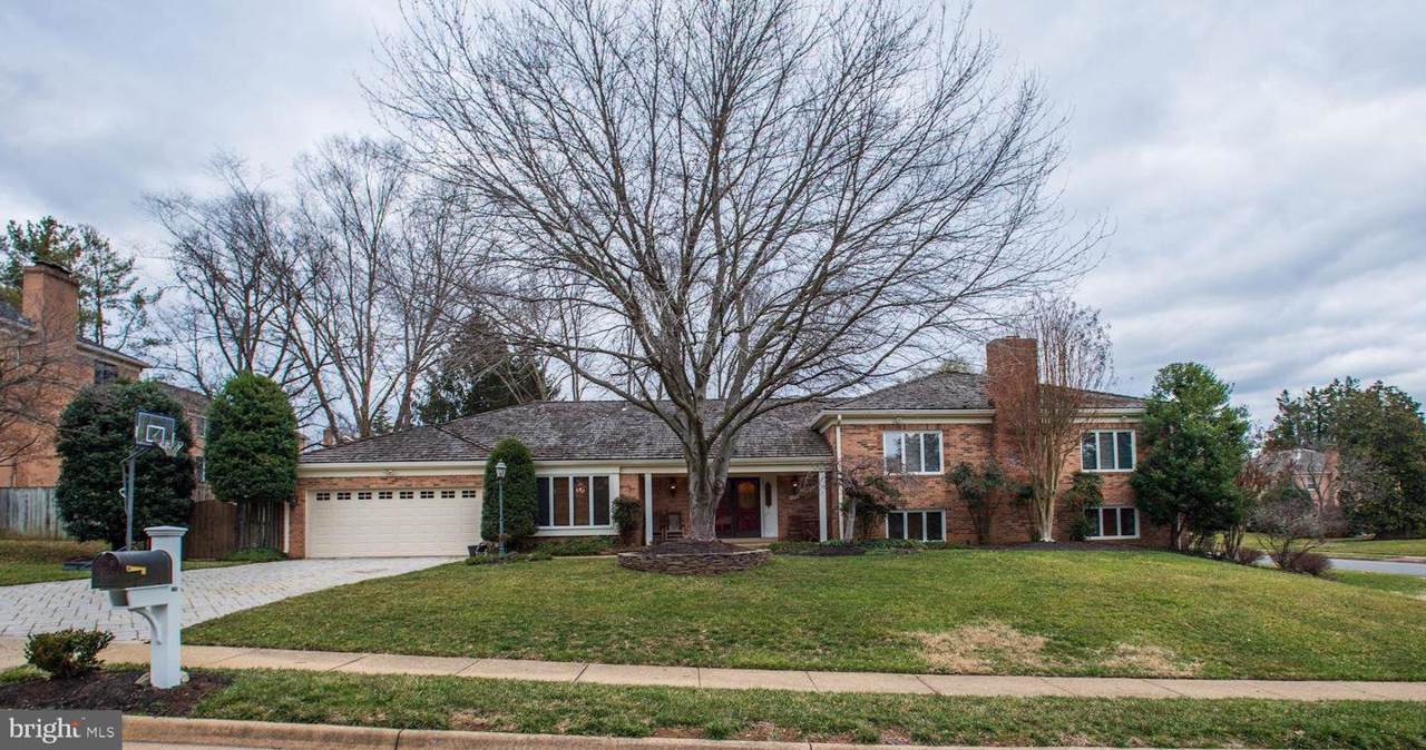 6210 Stoneham Lane - Photo 1