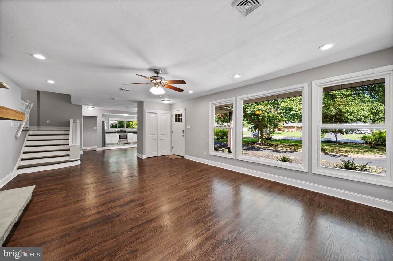 1306 Providence Road - Photo 1