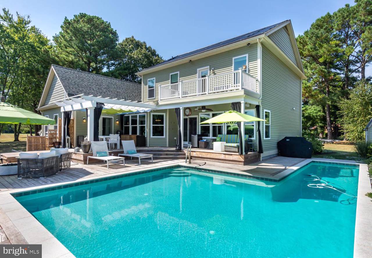 6177 Country Club Drive - Photo 1