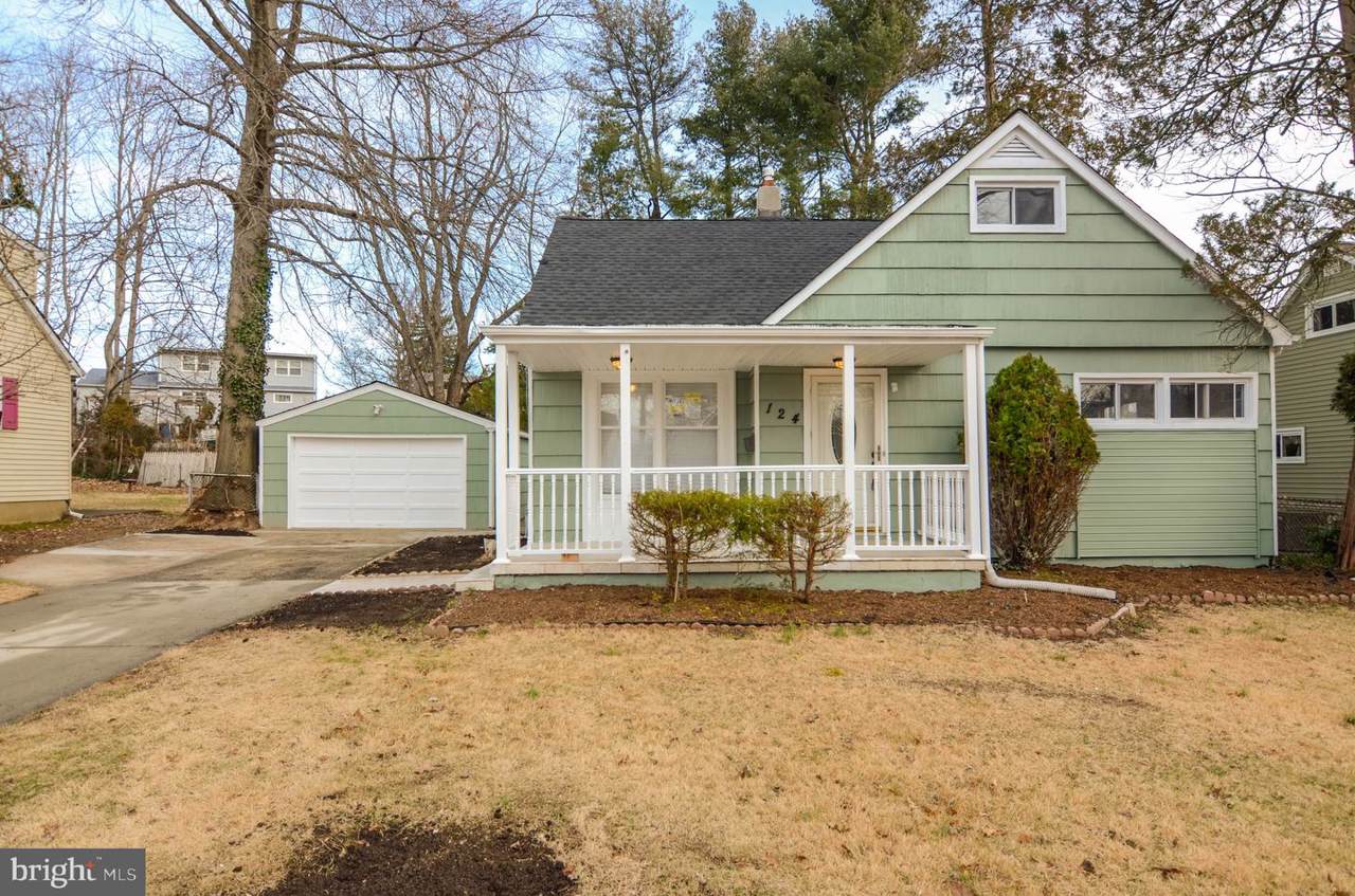 124 Johnson Avenue - Photo 1