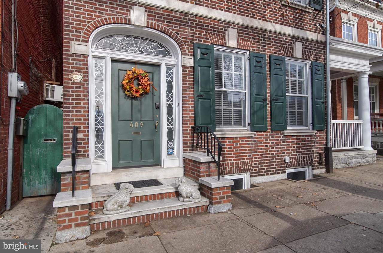 409 King Street - Photo 1