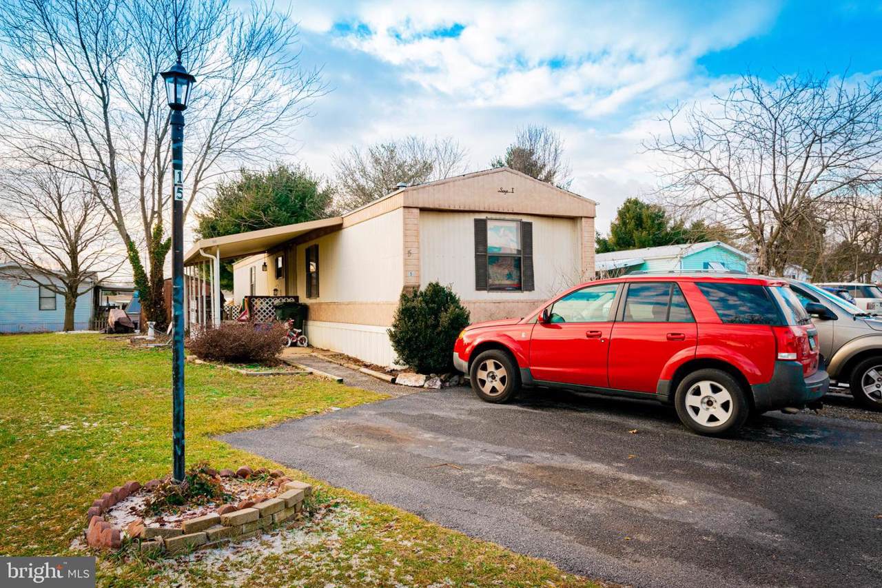 15 Willow Tree Lane - Photo 1