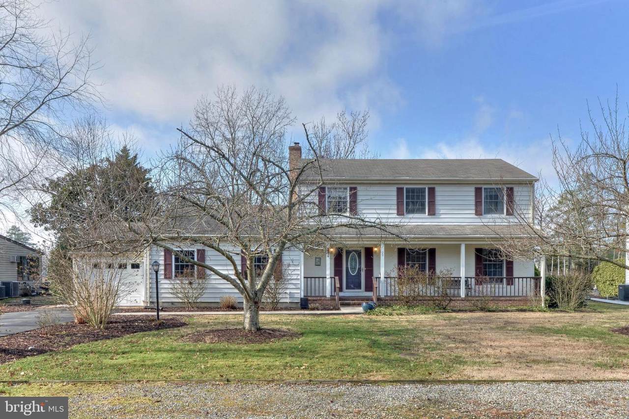 29 West Side Drive - Photo 1