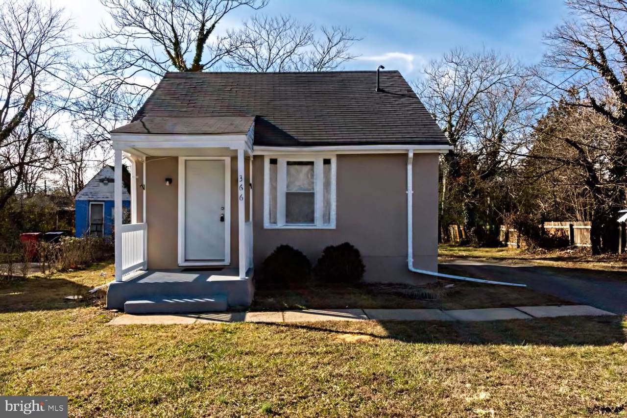 366 East Avenue - Photo 1