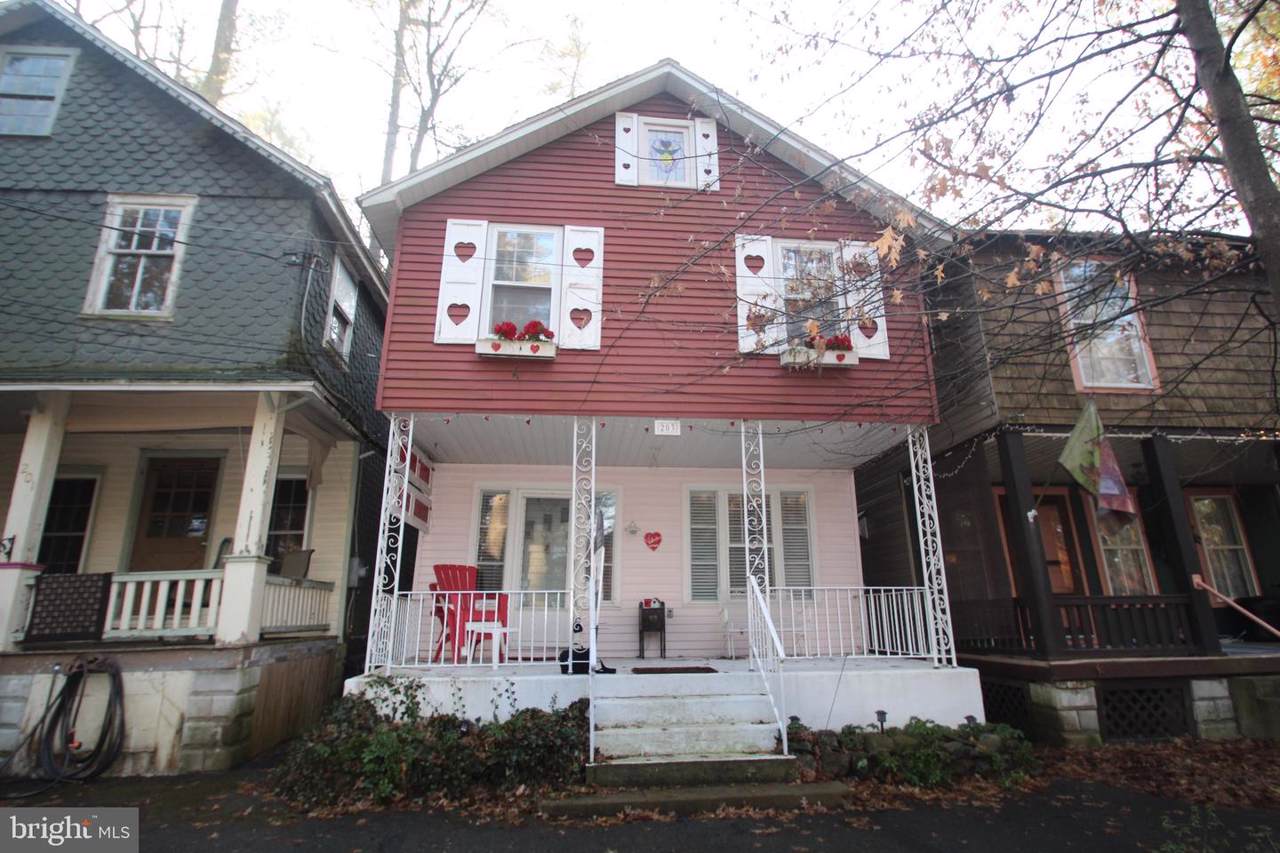 203 Glossbrenner Avenue - Photo 1