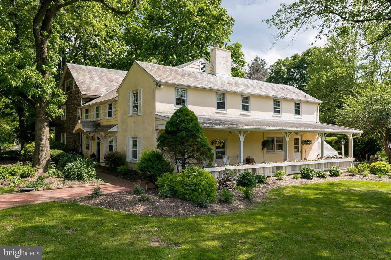 886 Vaughn Road - Photo 1