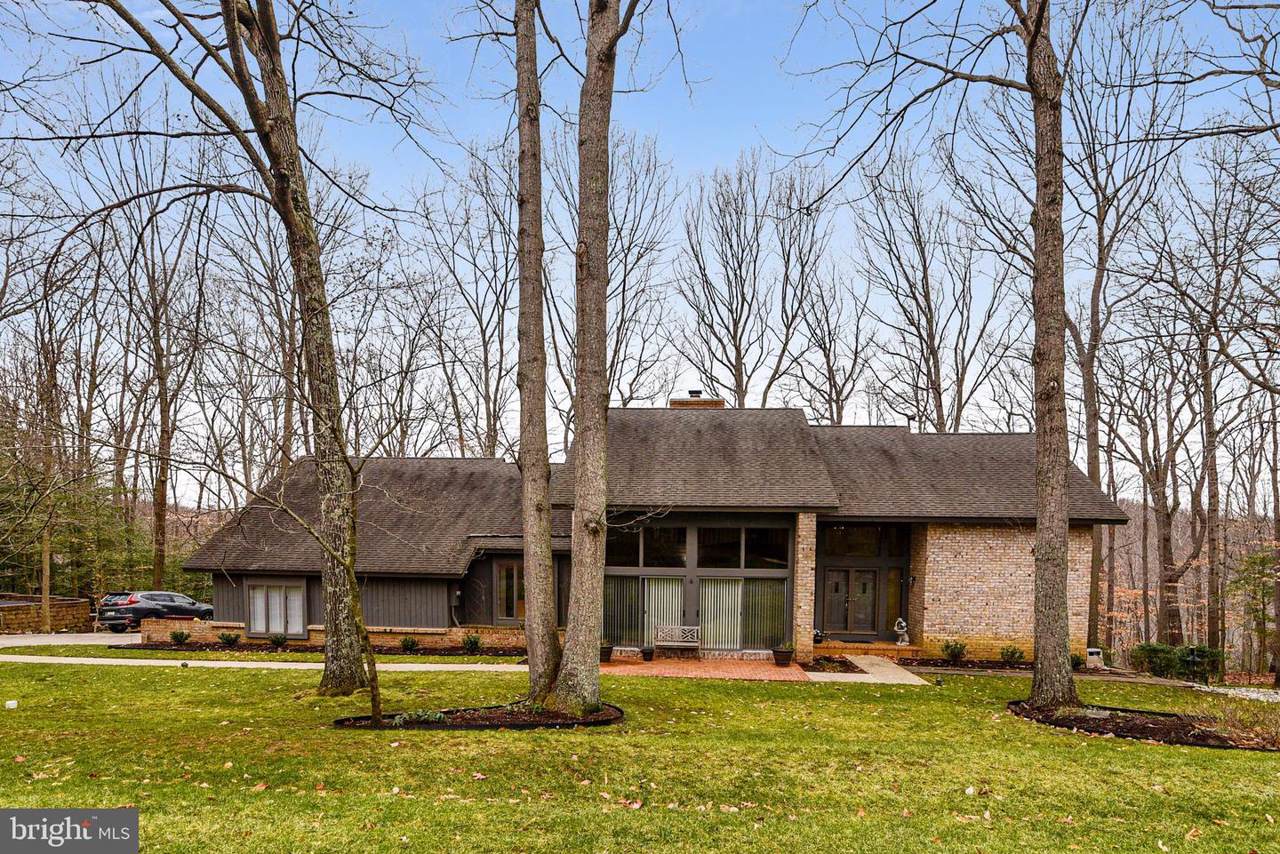 618 Woodsmans Way - Photo 1