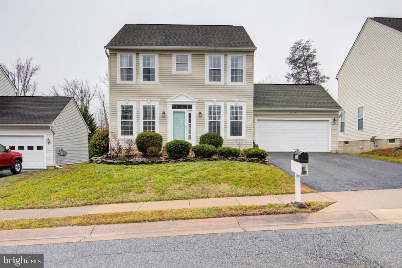 11204 Englewood Court - Photo 1