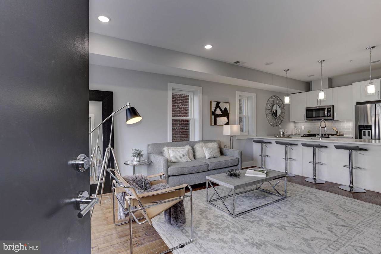 515 Montana Avenue - Photo 1