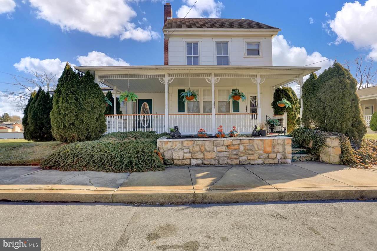 307 Park Street - Photo 1