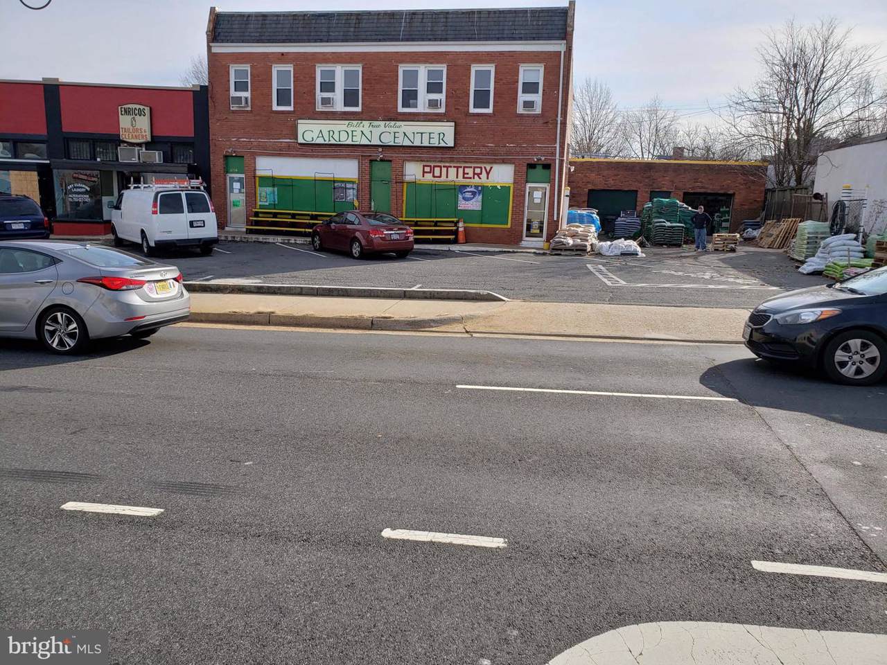 4756 Lee Highway - Photo 1