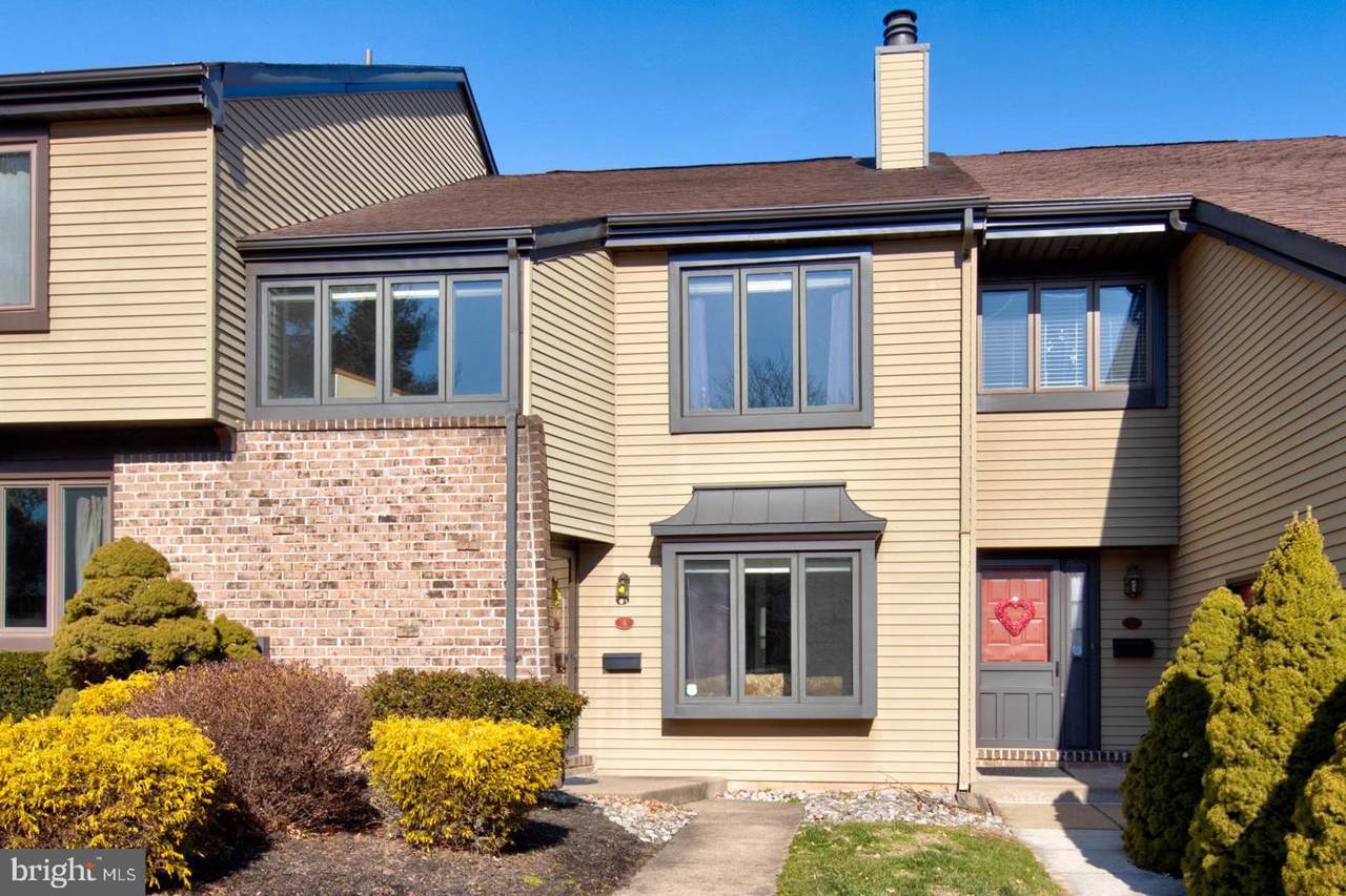 4 Farmington Place - Photo 1