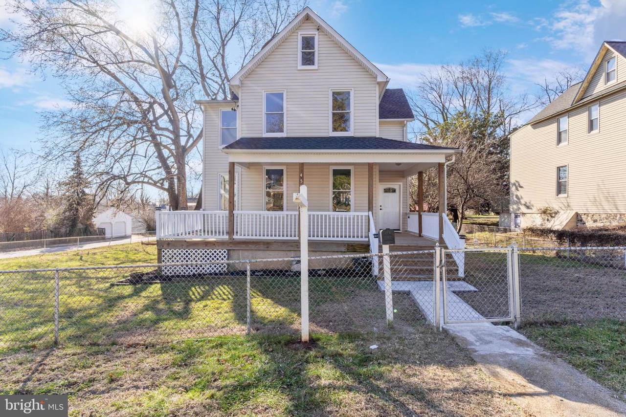 4509 Glenarm Avenue - Photo 1
