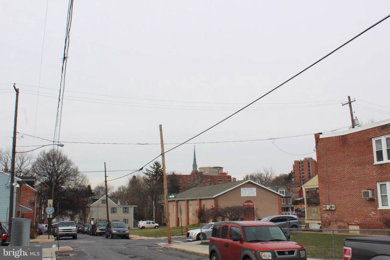 462 Christian Street - Photo 1