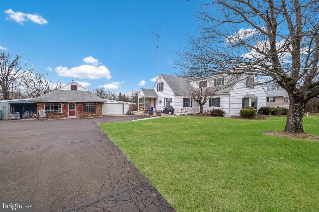 7068 Easton Road - Photo 1
