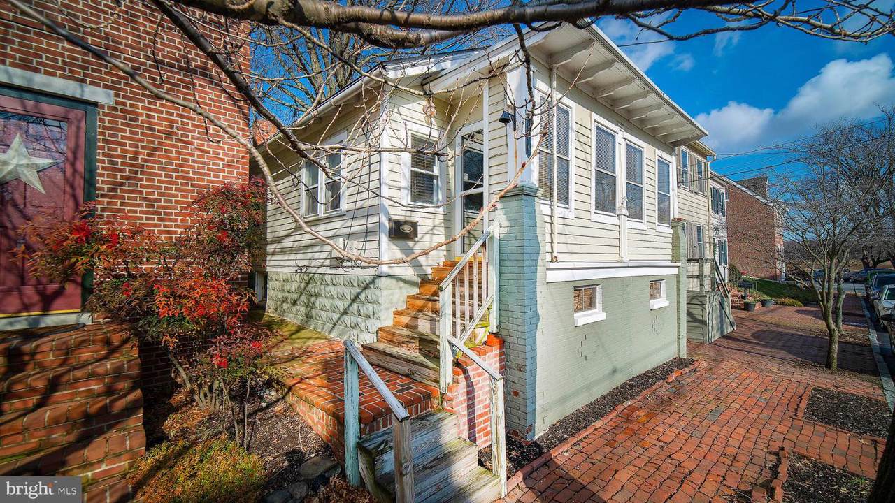 166 3RD Street - Photo 1