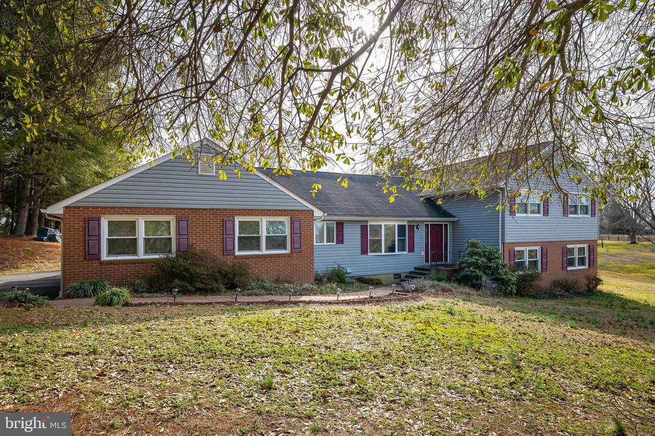 7430 Snow Hill Drive - Photo 1