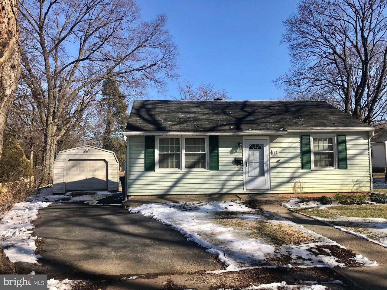 86 41ST Street - Photo 1