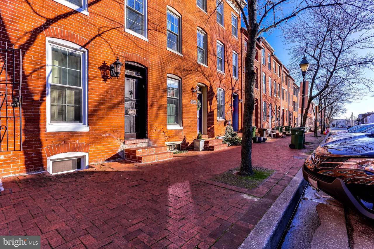 1048 Barre Street - Photo 1