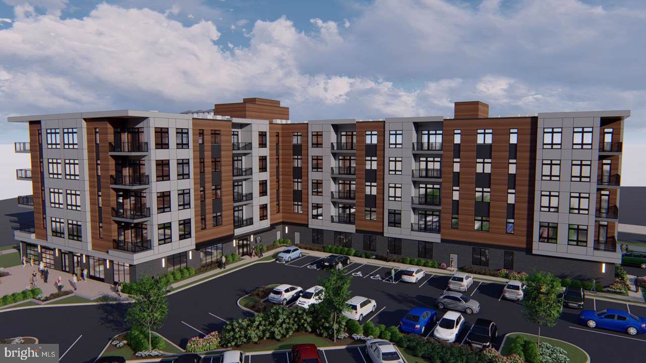 575 Goddard Boulevard - Photo 1