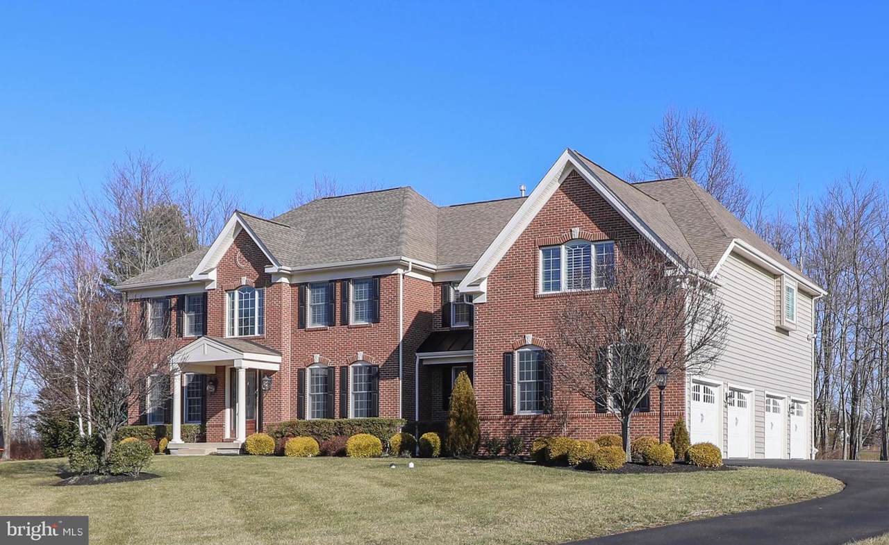 1740 Georgian Court - Photo 1