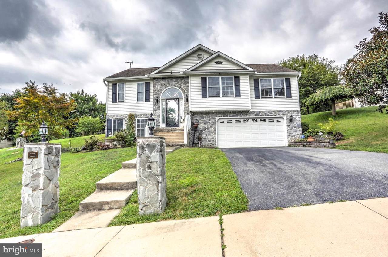 407 Rabbit Hill Lane - Photo 1