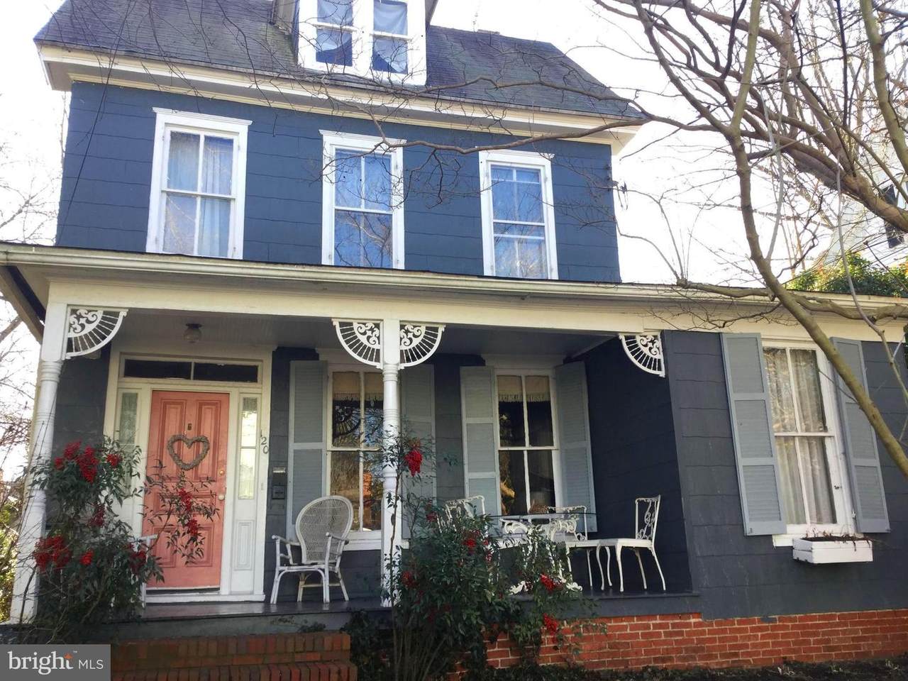 120 Vue De Leau Street - Photo 1