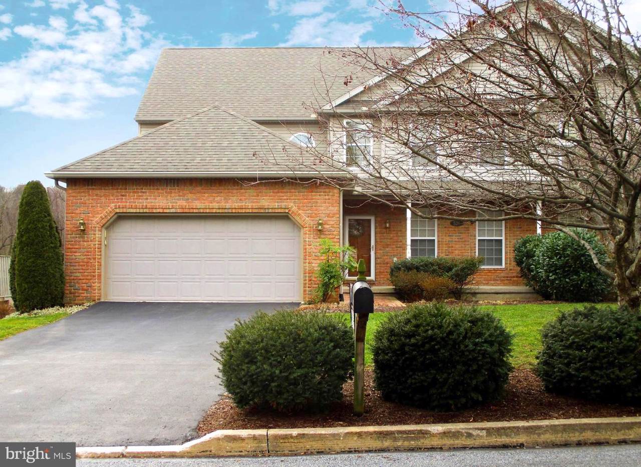 526 Bridgeview Drive - Photo 1