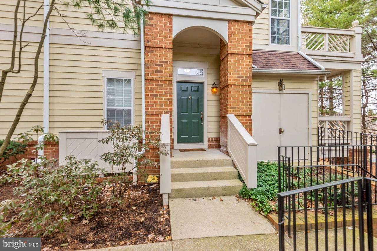 1381 Garden Wall Circle - Photo 1