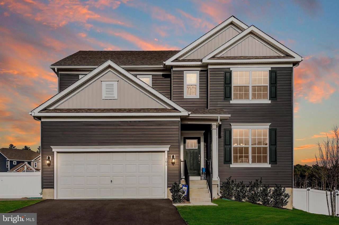 101 Hawthorne Drive - Photo 1