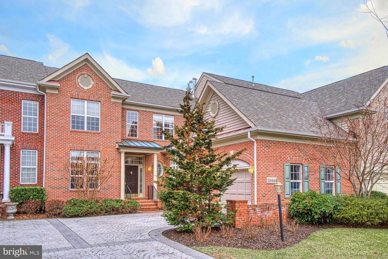 18444 Lanier Island Square - Photo 1