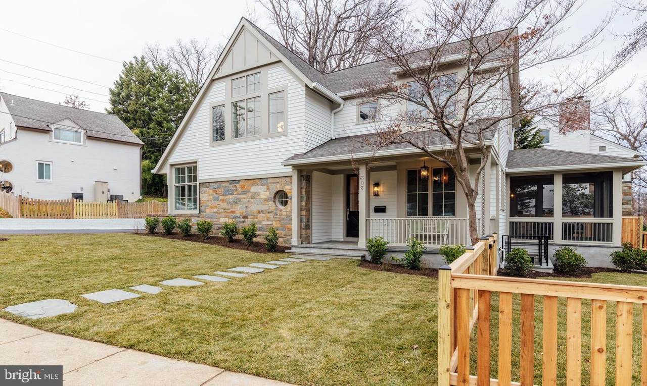 303 Monticello Boulevard - Photo 1