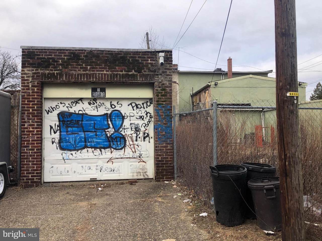 611 Saint John Street - Photo 1