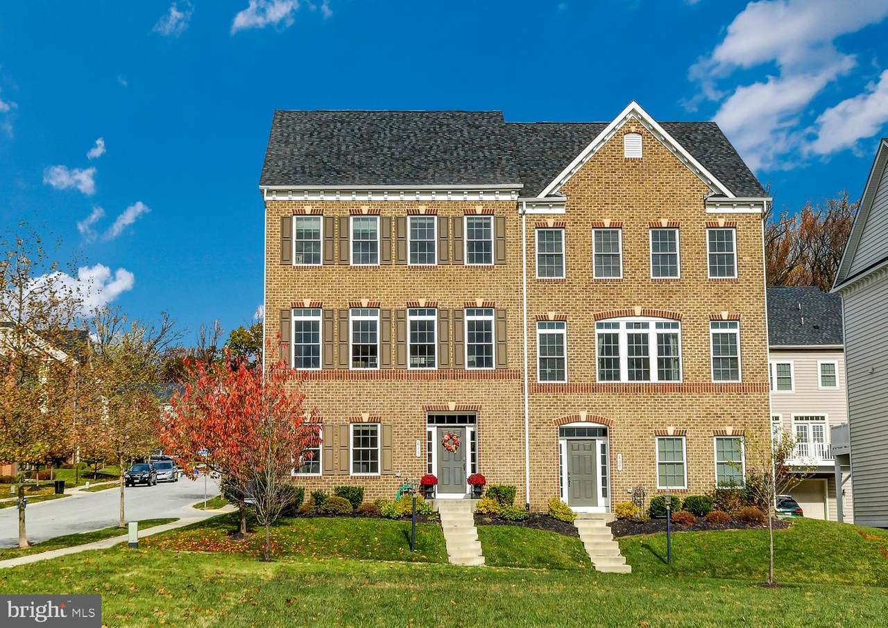 811 Parkridge Lane - Photo 1