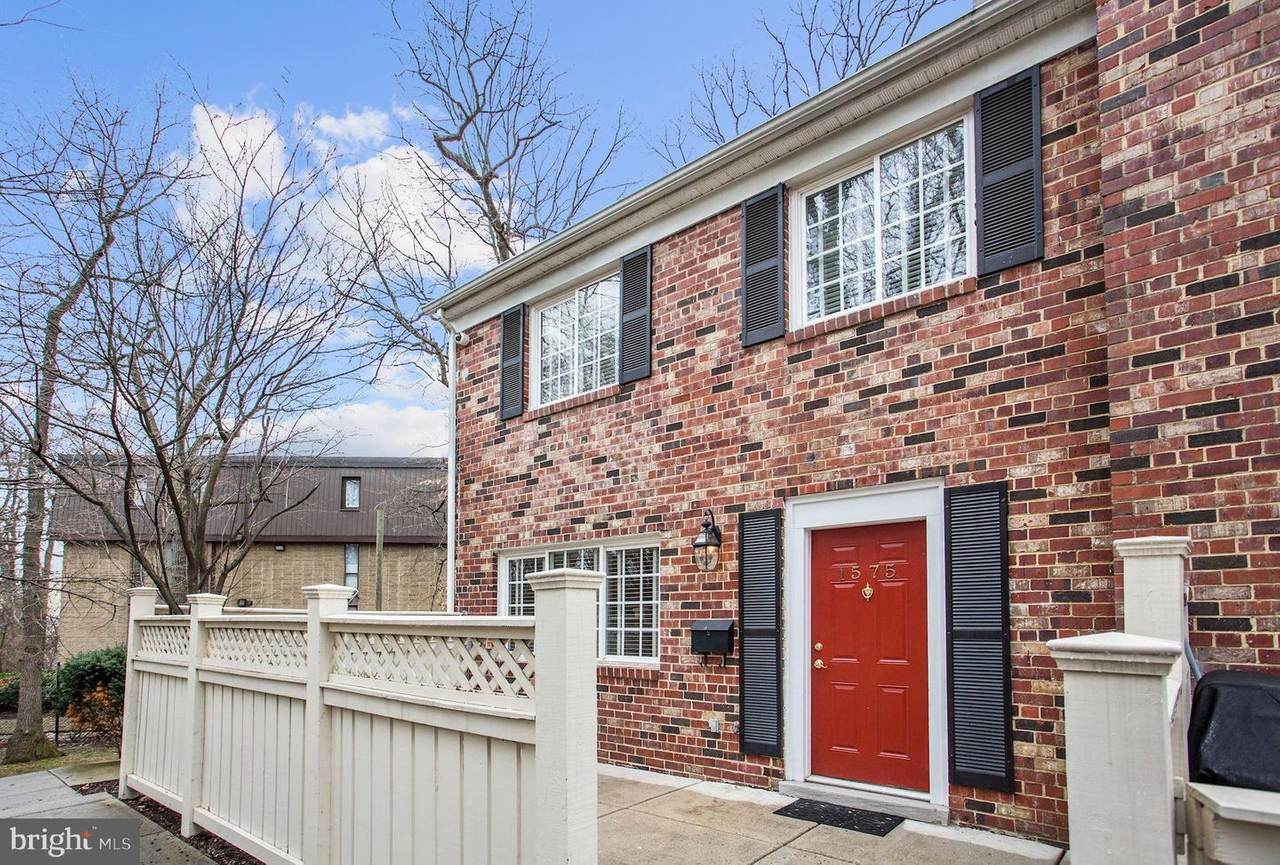 1575 Van Dorn Street - Photo 1