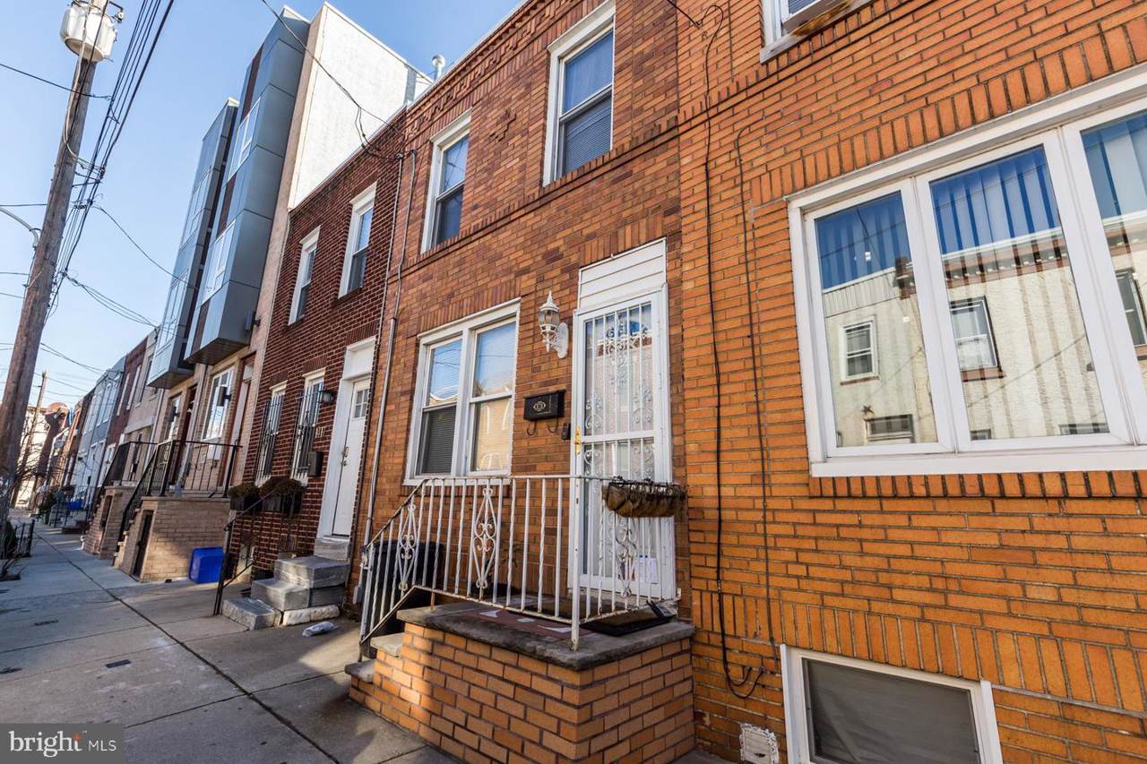 1419 Chadwick Street - Photo 1