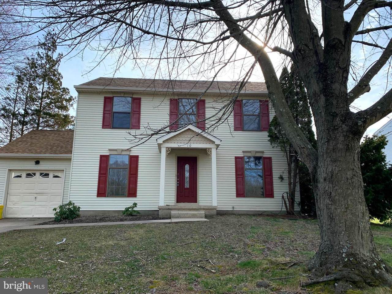 10 Amesbury Place - Photo 1
