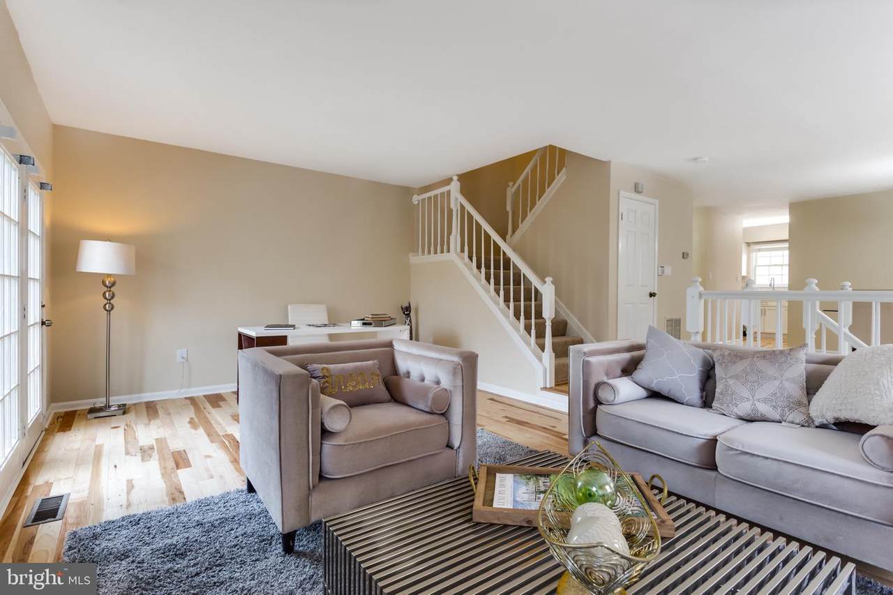 5960 Norham Drive - Photo 1