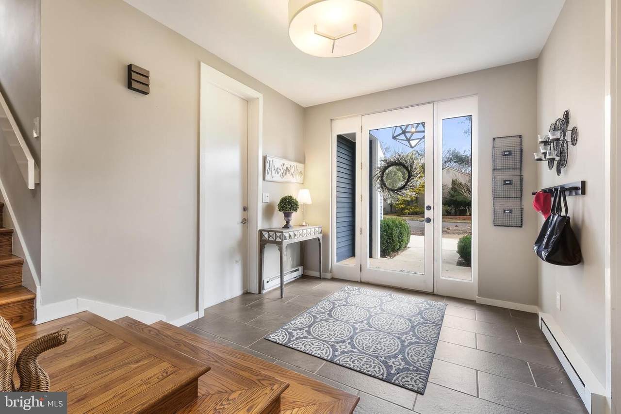 8 Hay Croft - Photo 1