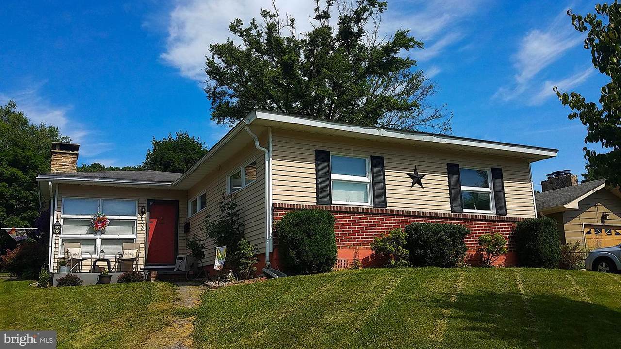 1600 Frederick Street - Photo 1