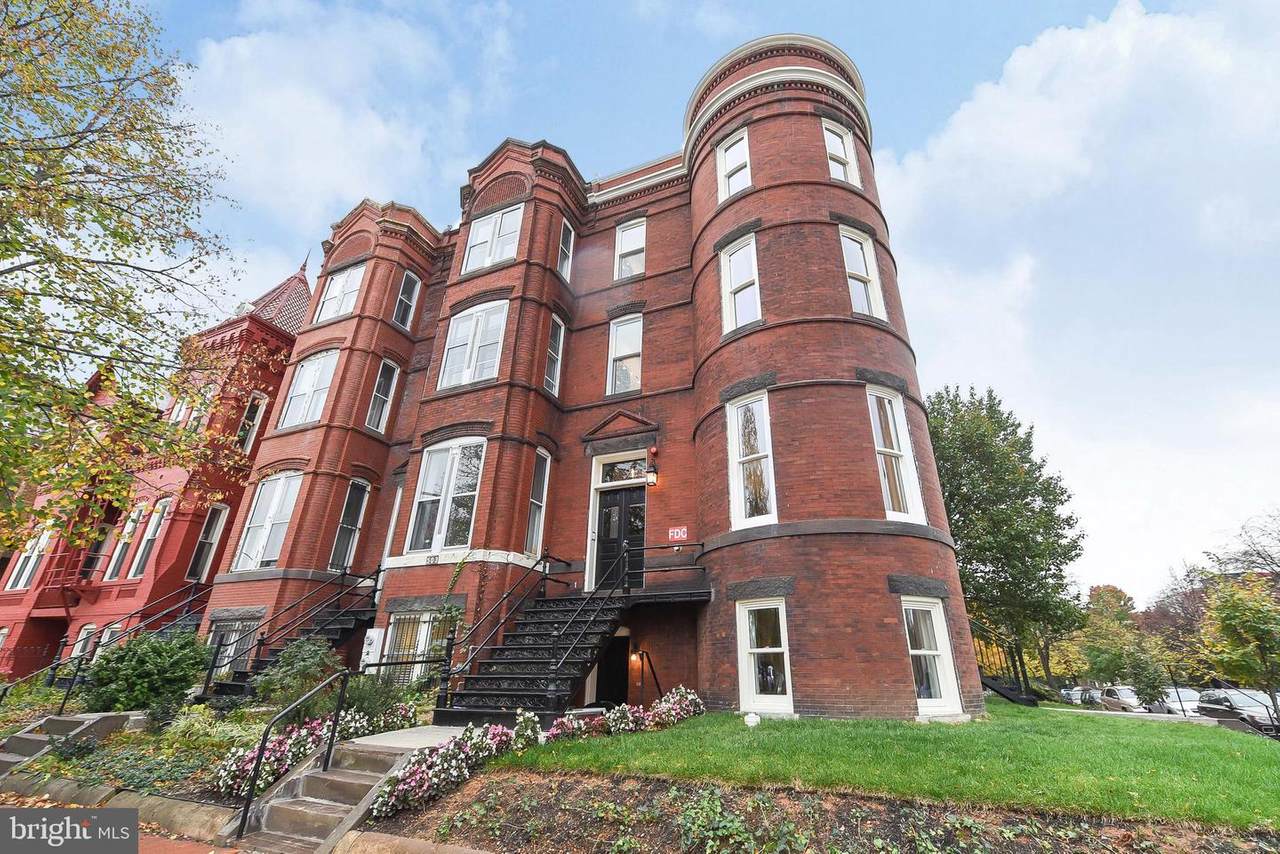 501 Seward Square - Photo 1