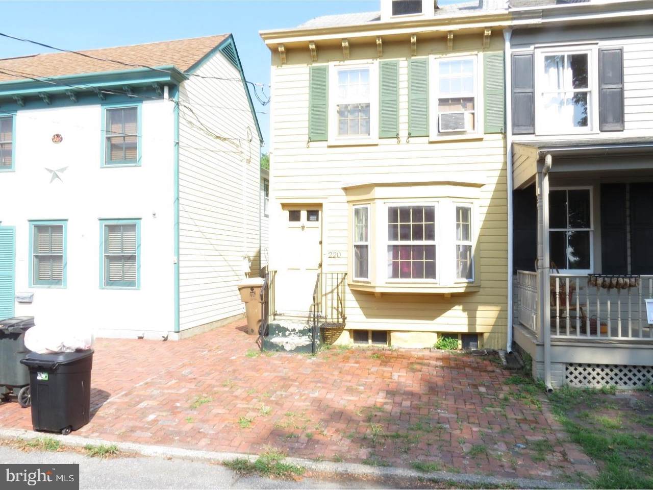 220 2ND Street - Photo 1