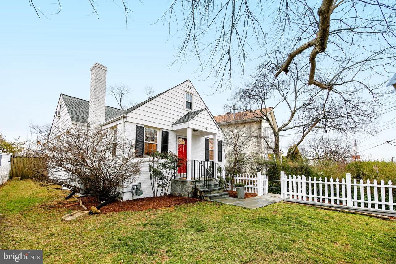 3025 King Street - Photo 1