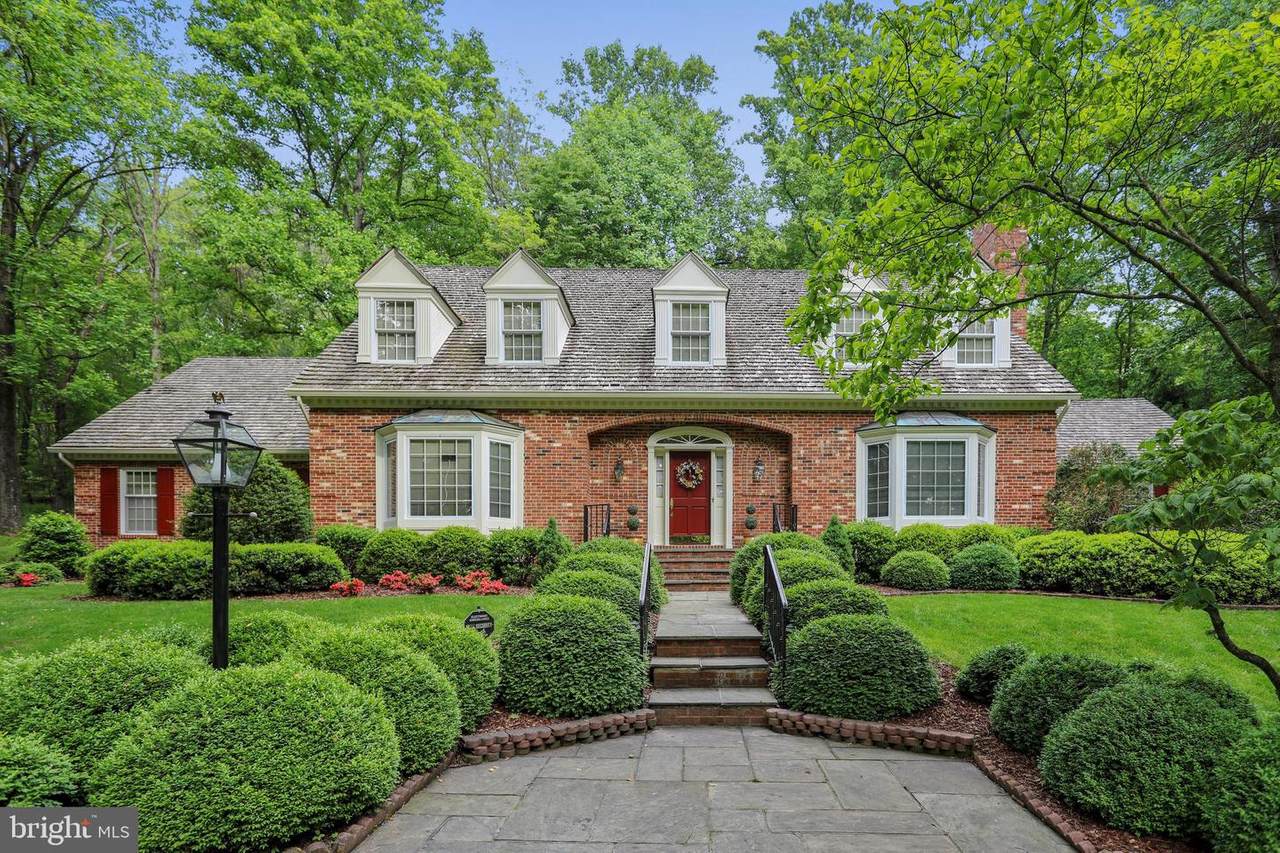 11710 Glen Court - Photo 1