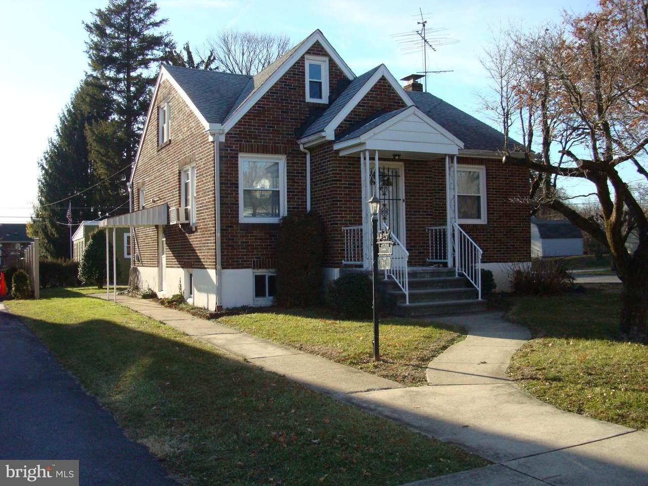 512 Jefferson Street - Photo 1