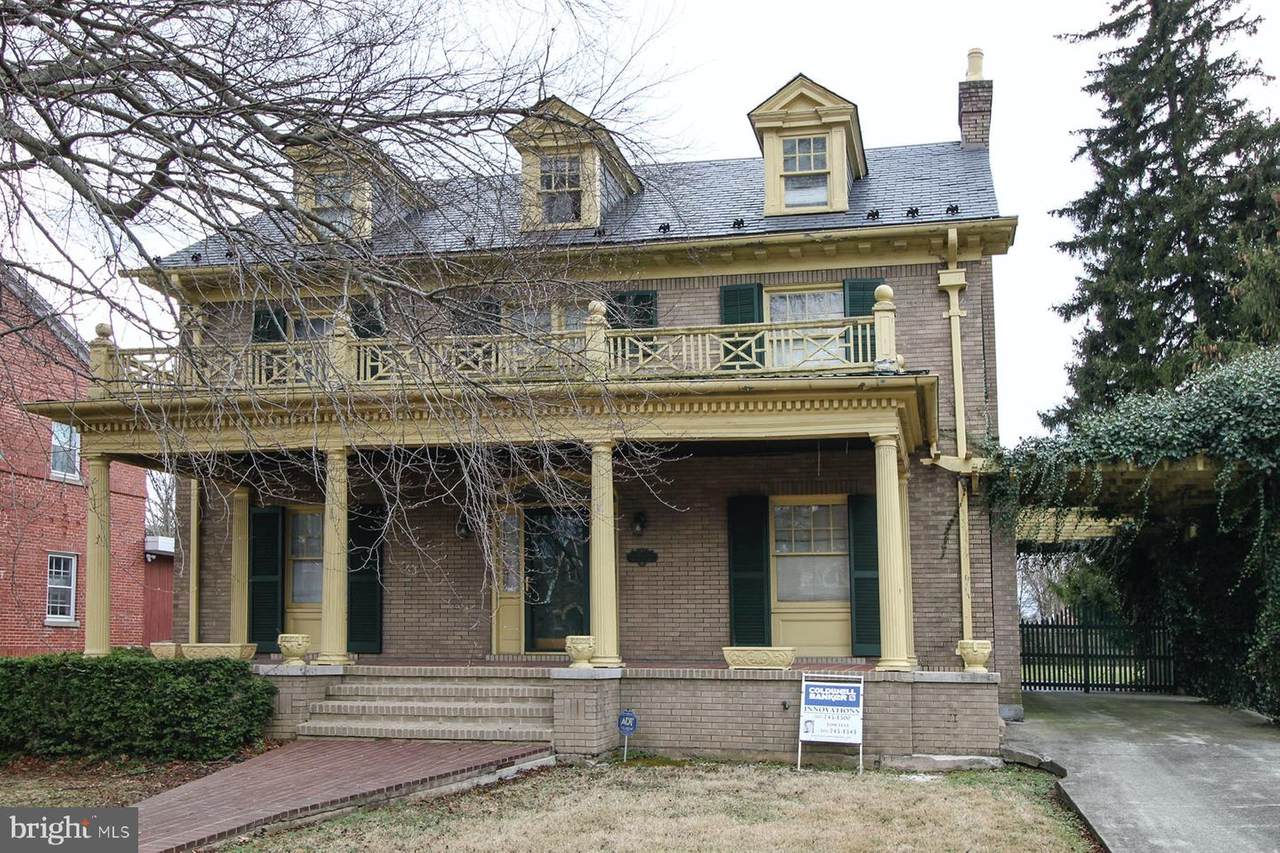 909 West King - Photo 1