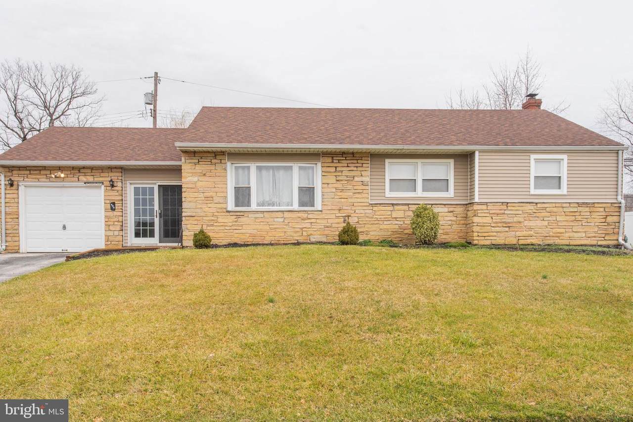 406 Hallman Avenue - Photo 1